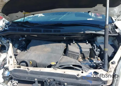 2011 Toyota Sienna Limited V6 из США, поврежденный, VIN 5TDYK3DCXBS152435